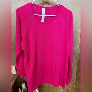lululemon Swiftly Tech  Long Sleeve 2.0 Hip length - Bright Pink
